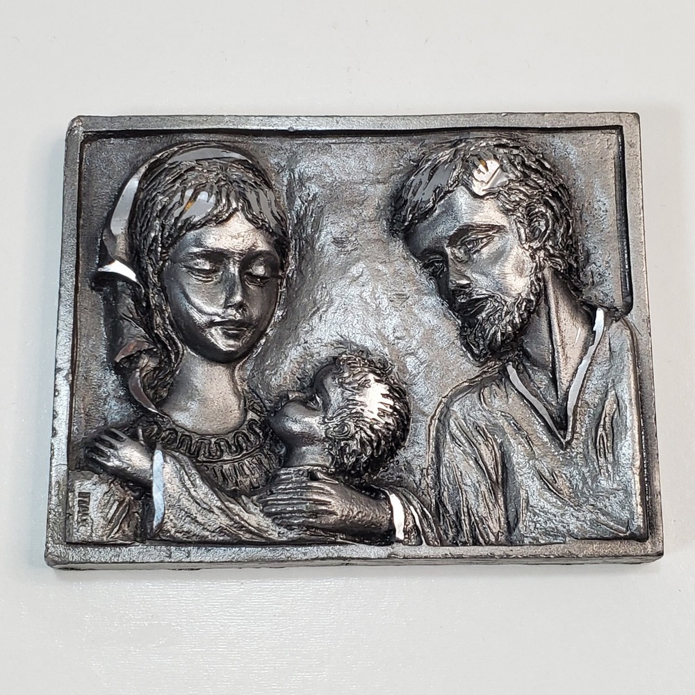 Vintage Peltro Cesellato Mano Miniature Small 3D Pewter Plaque Holy Family Italy